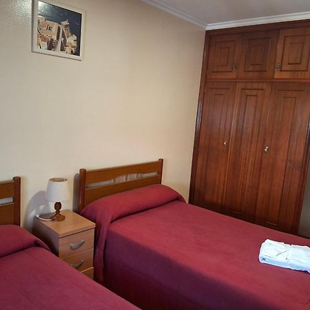 Hostal La Marina Porto do Barqueiro Εξωτερικό φωτογραφία